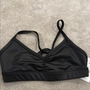 Alo yoga sports bra